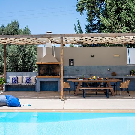 Villa Ellie - Heated Pool, Playground, Garden & Bbq! Vederoi Exteriér fotografie